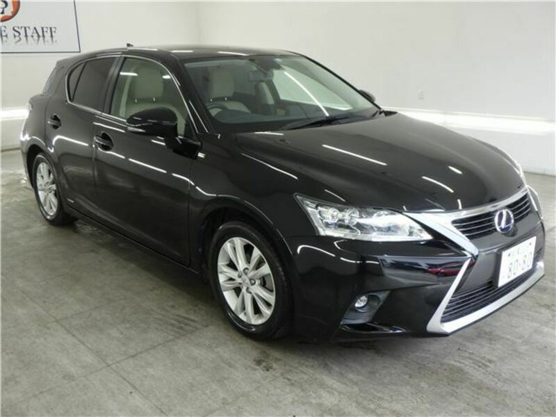 LEXUS　CT