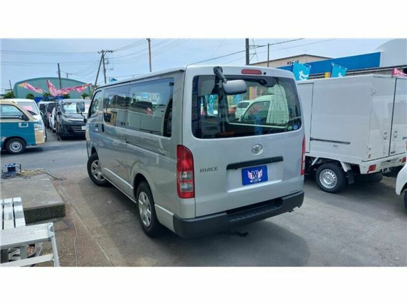 HIACE VAN-1