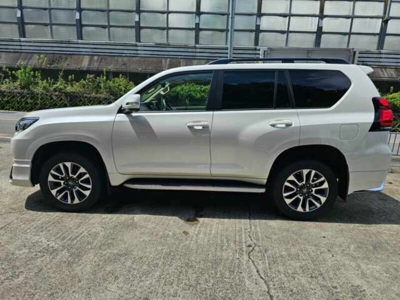 LAND CRUISER PRADO-8