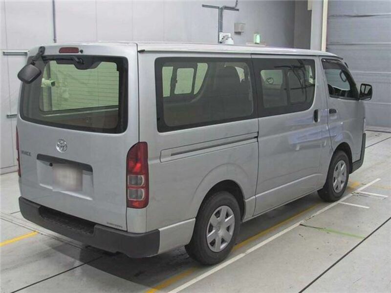 HIACE VAN-1