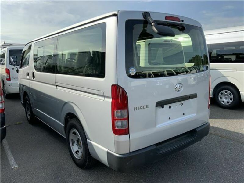 HIACE VAN-1