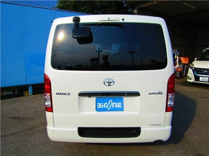 HIACE VAN-43