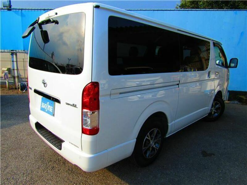 HIACE VAN-44