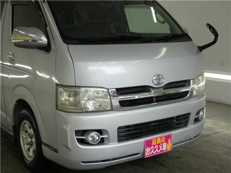 HIACE VAN-11