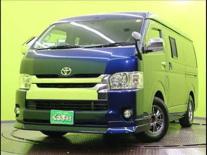 TOYOTA　HIACE VAN