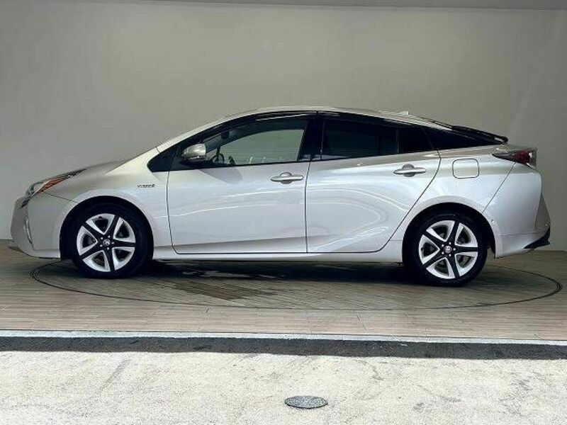 PRIUS-15