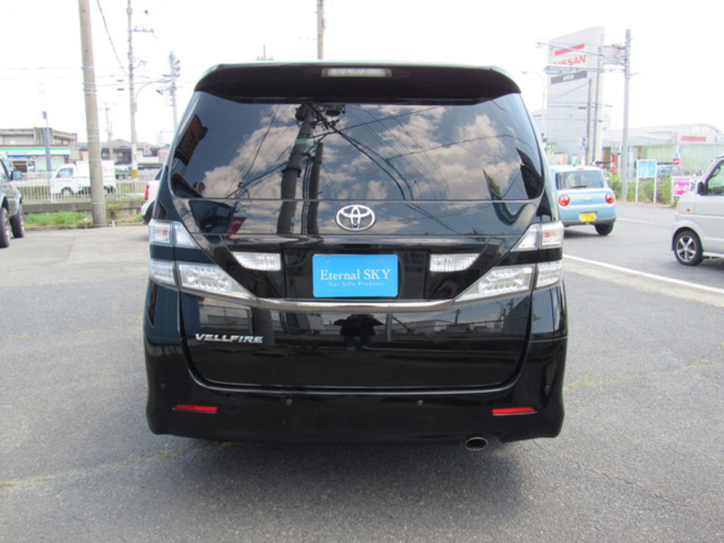 VELLFIRE-7