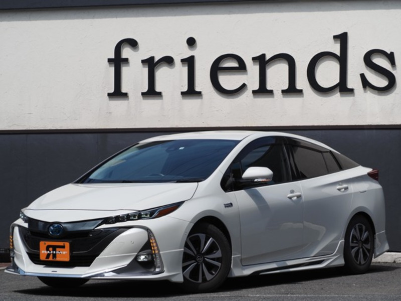 TOYOTA　PRIUS PHV