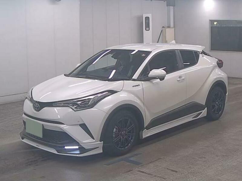 TOYOTA　C-HR