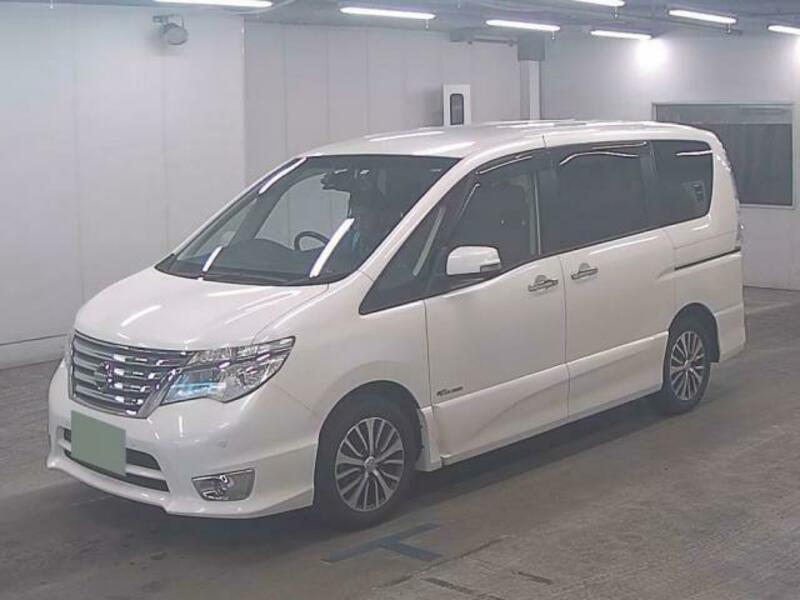 NISSAN　SERENA