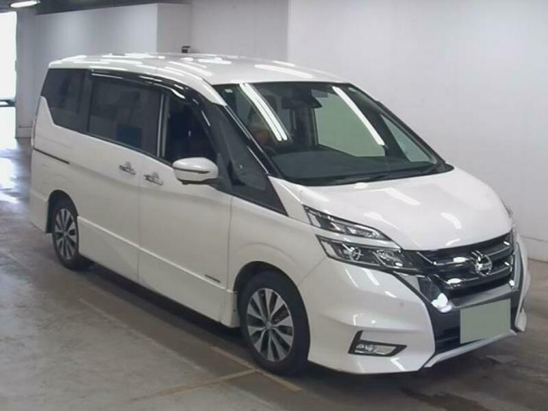 NISSAN　SERENA