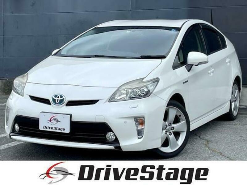 TOYOTA　PRIUS