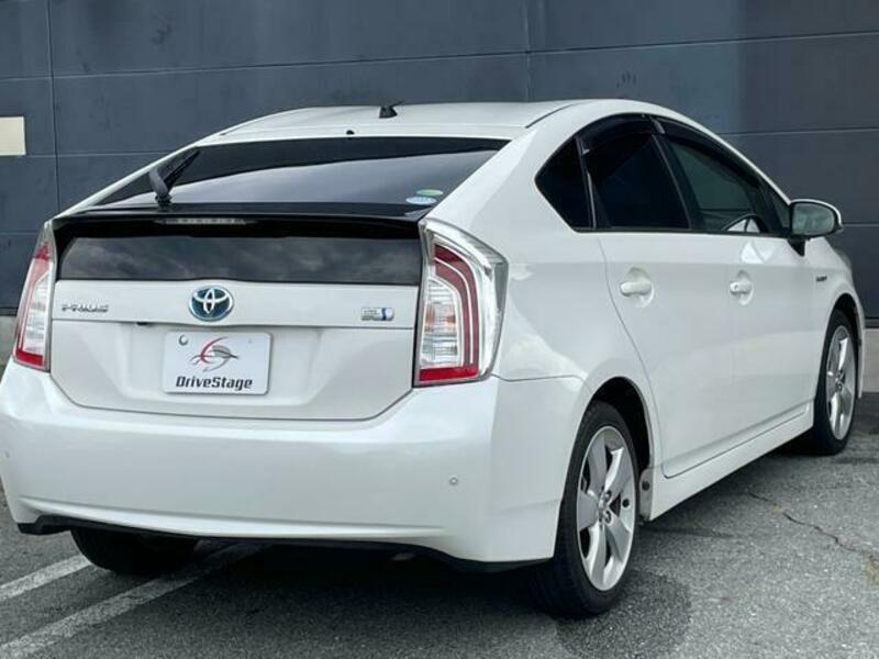 PRIUS-14