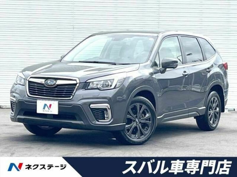 SUBARU　FORESTER