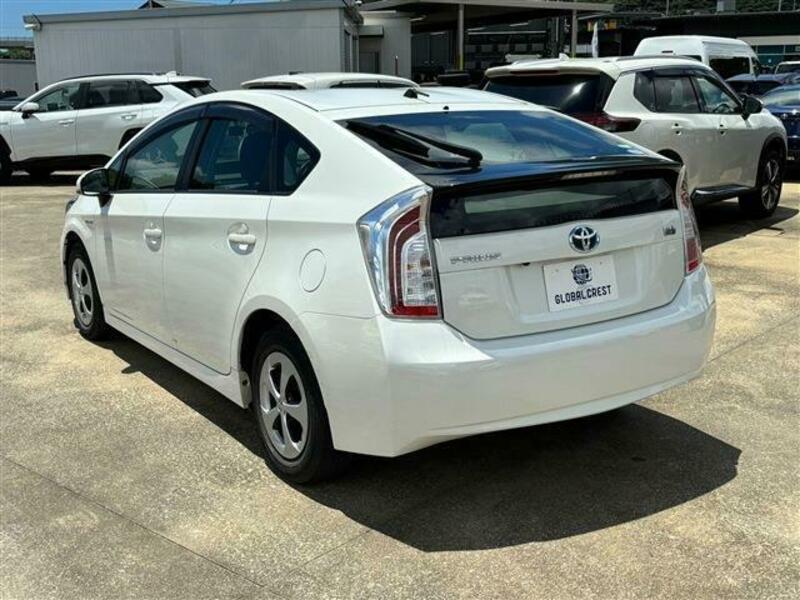 PRIUS-9