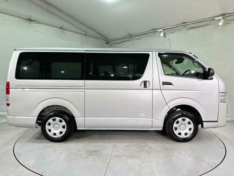 HIACE VAN-13