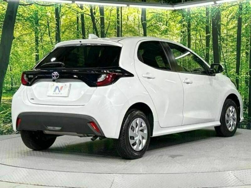 YARIS-17