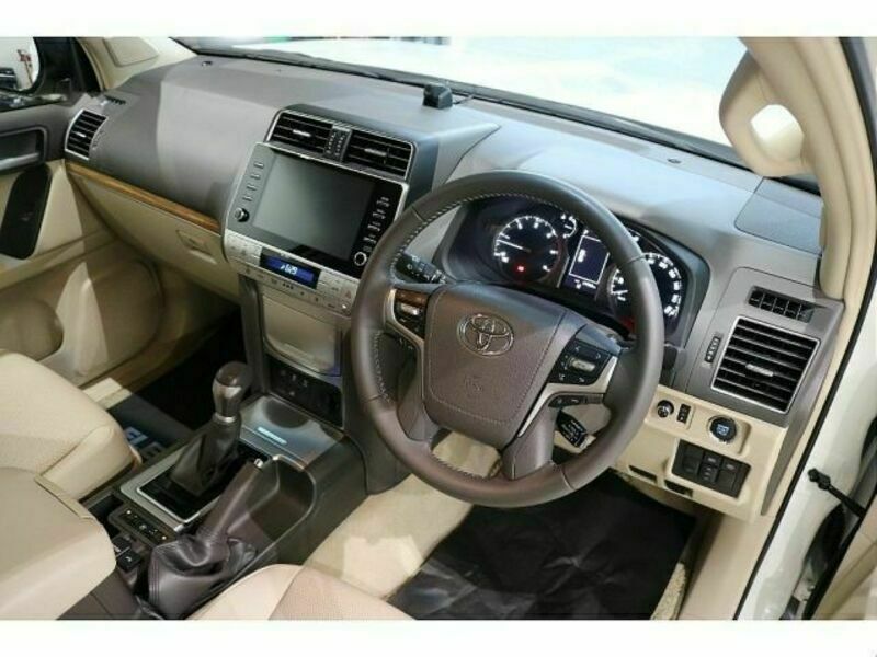 LAND CRUISER PRADO-12