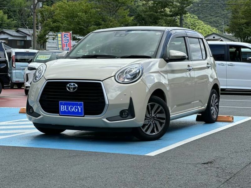 TOYOTA　PASSO