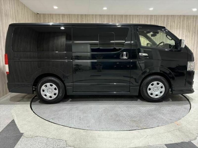 HIACE VAN-12