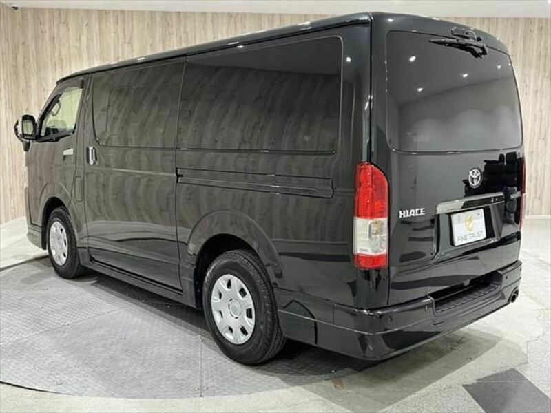 HIACE VAN-16