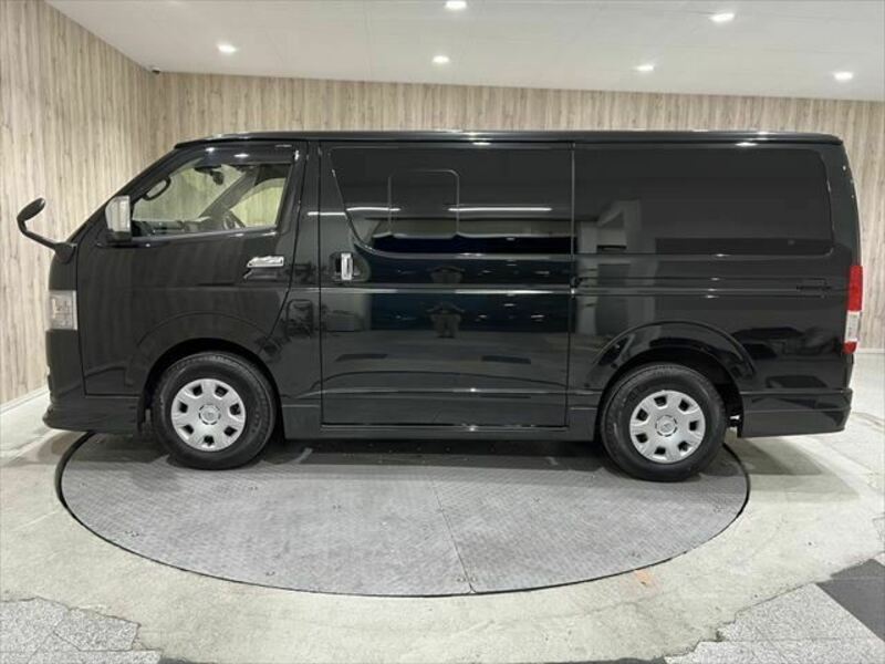 HIACE VAN-17