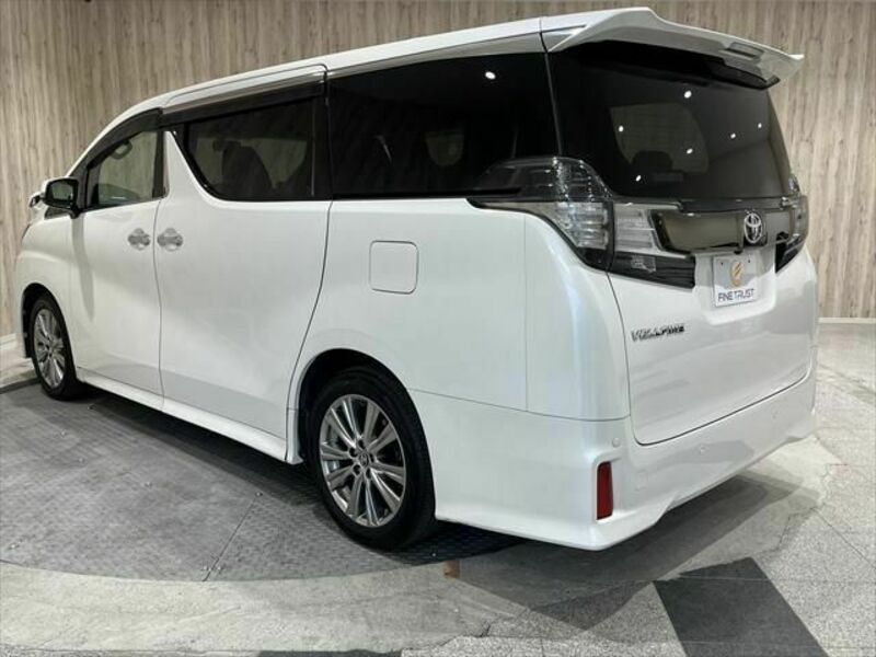 VELLFIRE-20