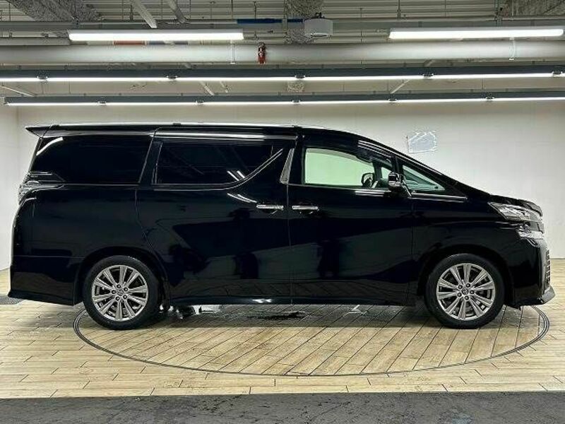 VELLFIRE-17