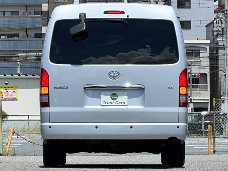 HIACE-9