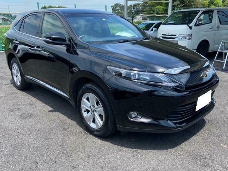 TOYOTA　HARRIER