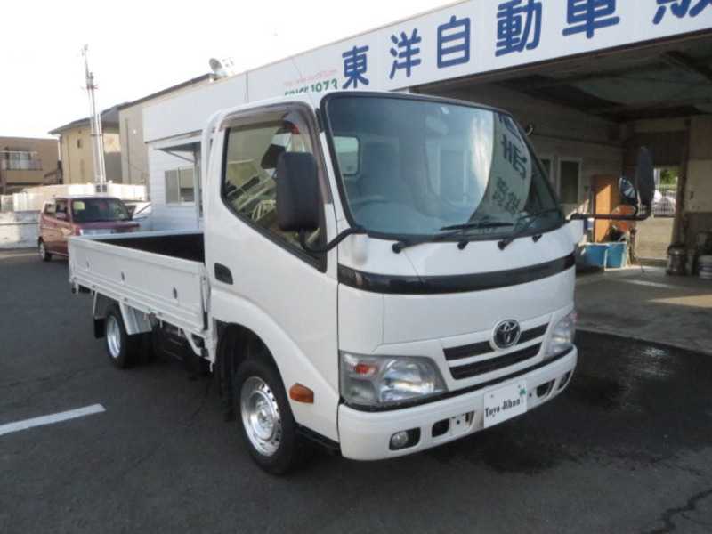 TOYOTA　DYNA