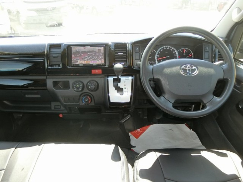 HIACE VAN-14