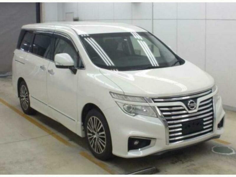 NISSAN　ELGRAND