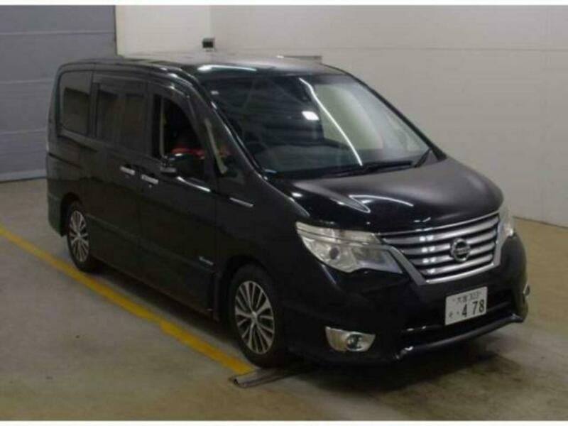 NISSAN　SERENA