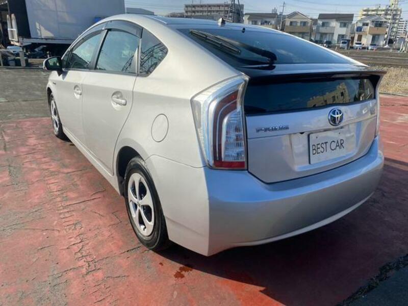 PRIUS-6