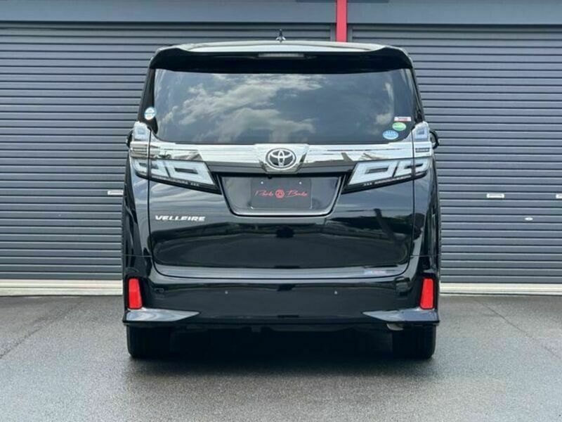 VELLFIRE-26