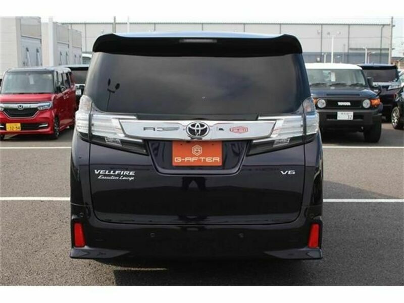 VELLFIRE-9