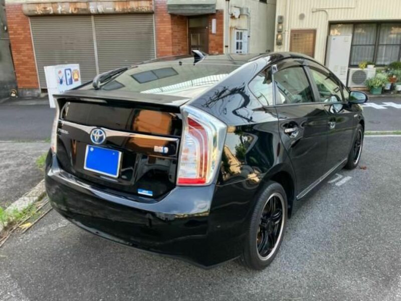 PRIUS-3