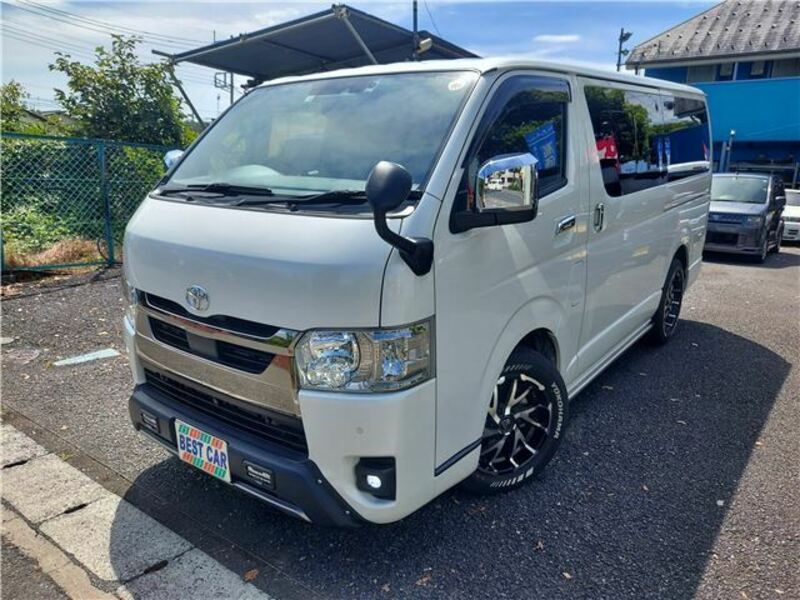 TOYOTA　HIACE VAN