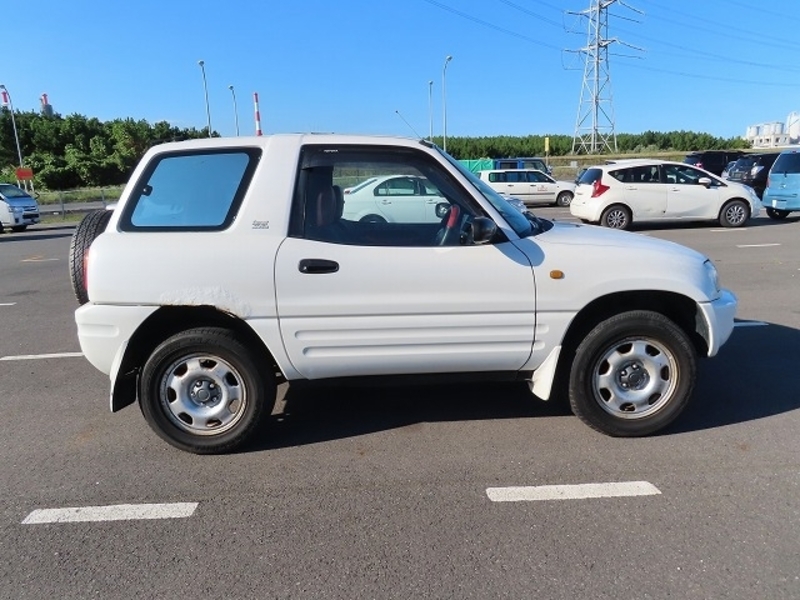 RAV4