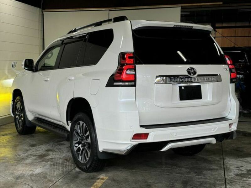 LAND CRUISER PRADO-6