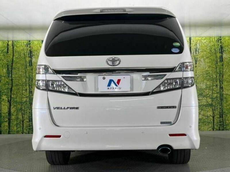 VELLFIRE-16