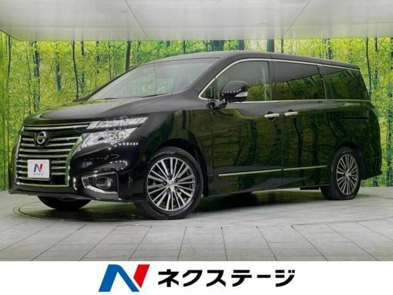 NISSAN　ELGRAND