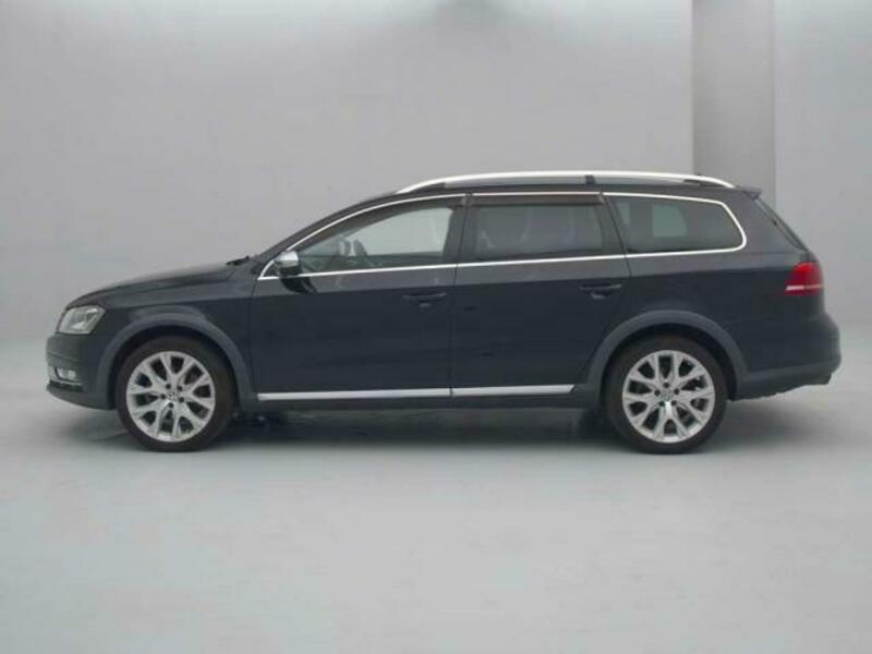 PASSAT ALLTRACK-7