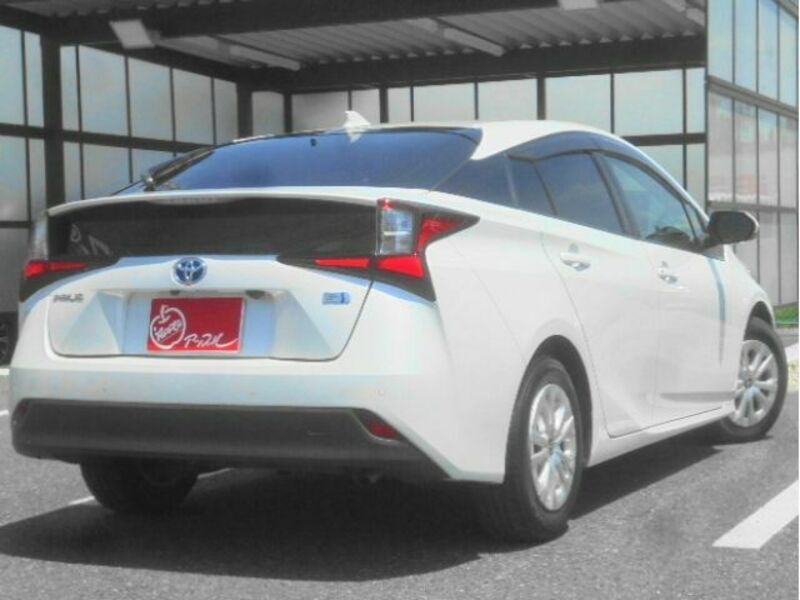 PRIUS-4