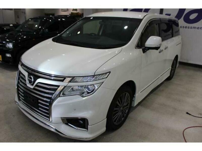 NISSAN　ELGRAND