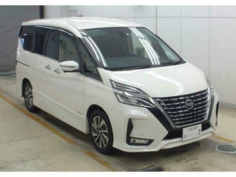 NISSAN　SERENA