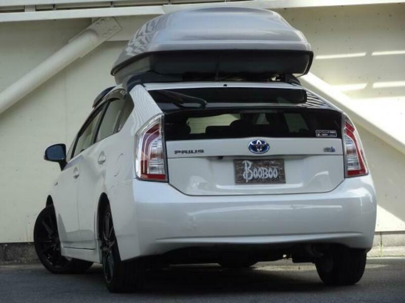 PRIUS-4