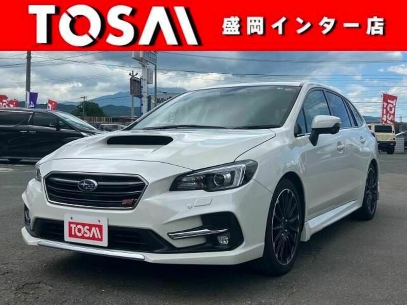 SUBARU　LEVORG