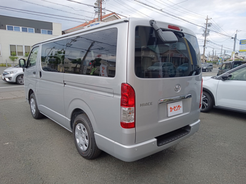 HIACE VAN-13